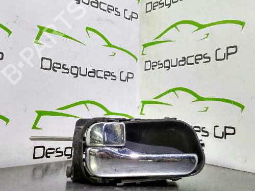Used Front left interior door handle NISSAN PRIMERA (P11) [1996-2001]  7134160