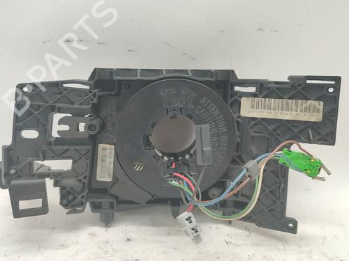squib-airbag-renault-scenic-ii-jm01_-2003-2004-2005-2006-2007-2008-2009-2010-34704908 main image