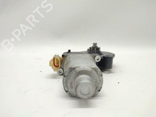Left front window motor KIA CERATO I Hatchback (LD) 1.6 CRDi | BP33469500E21 - Image 4
