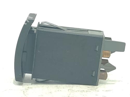 Warning switch SKODA SUPERB I (3U4) 2.5 TDI | BP40196414I22 - Image 2
