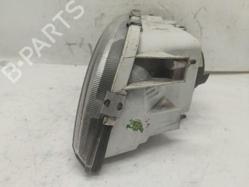 Right headlight VOLVO S40 I (644) 1.9 DI | BP23197365C29 
