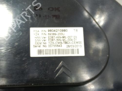 Instrument cluster PEUGEOT 5008 II (MC_, MJ_, MR_, M4_) 1.6 BlueHDi 115 (MCBHXH, MCBHXW) | BP26884539C47 