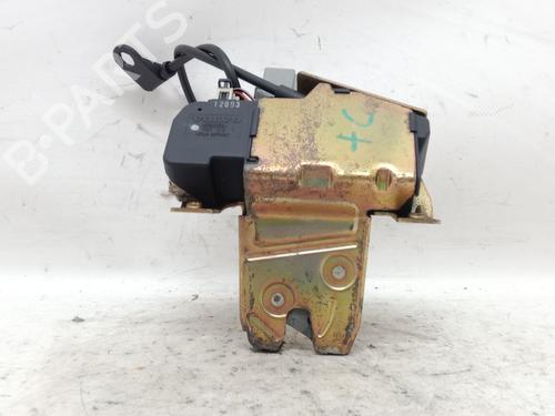 Used Tailgate lock VOLVO S60 I (384) 2.4 (140 hp) 27598257