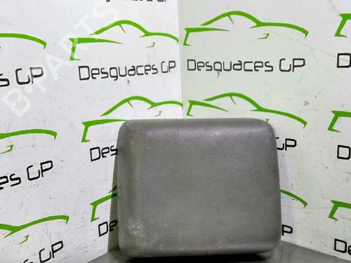 Used Armrest / Center console FORD MAVERICK (UDS, UNS) 2.7 TD (100 hp) 7154098