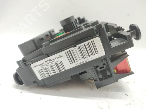Fuse box CITROËN C5 II (RC_) 2.0 HDi (RCRHRH) | BP29889886E1