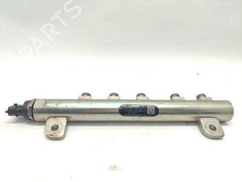 Used Injection rail ALFA ROMEO 156 (932_) 1.9 JTD (932.A2B00, 932.A2C00) (115 hp) 31087179