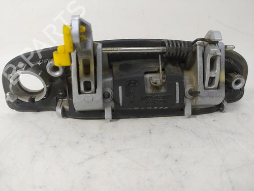 Front left exterior door handle HYUNDAI GETZ (TB) 1.5 CRDi | BP12508688C128 