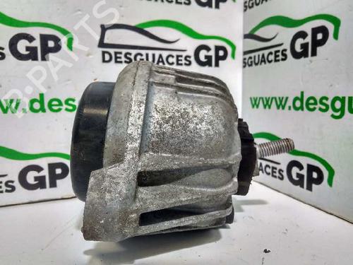 Used Engine mount BMW 1 (E87) 118 d (122 hp) 10266789