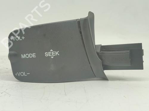 Used Steering wheel controls FORD TOURNEO CONNECT [2002-2013]  15736654