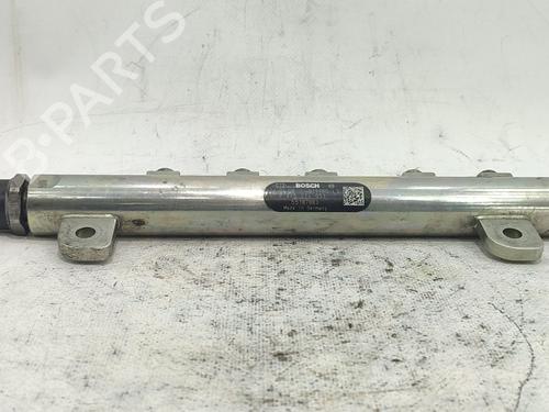 Used Injection rail Injection rail 35755178 35755178