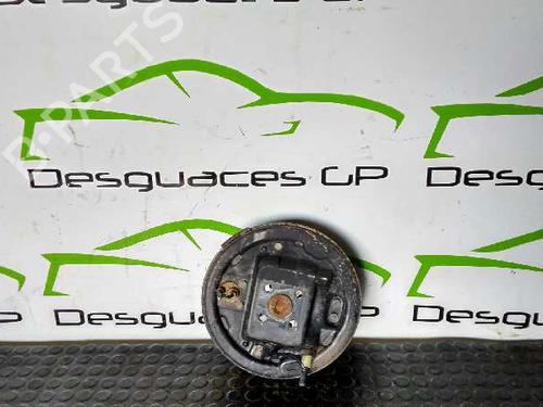 Used Right rear steering knuckle RENAULT CLIO II (BB_, CB_) [1998-2016]  7133751
