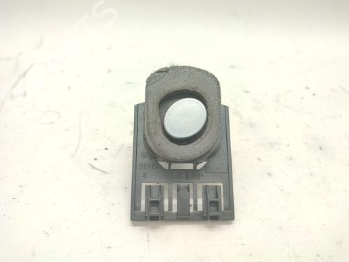 Used Tailgate handle Tailgate handle PEUGEOT 407 (6D_) 2.2 (6D3FZE, 6D3FZH) (158 hp) 34344747 34344747