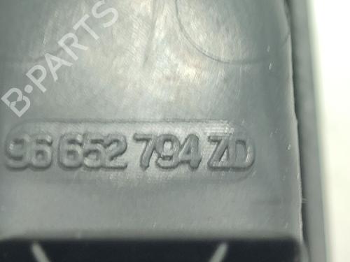 Right rear window switch PEUGEOT 5008 (0U_, 0E_) 1.6 HDi | BP31806415I28 