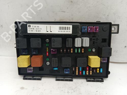 Used Fuse box OPEL ASTRA H (A04) 1.7 CDTI (L48) (100 hp) 24938588