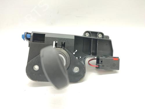 Used Tailgate handle Tailgate handle OPEL CORSA C (X01) 1.4 (F08, F68) (90 hp) 34041271 34041271