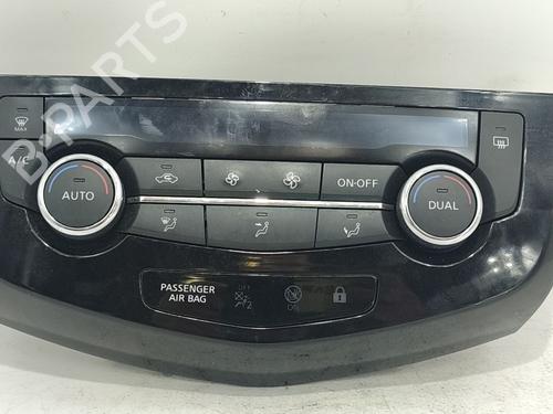 Used Climate control Climate control 38053290 38053290