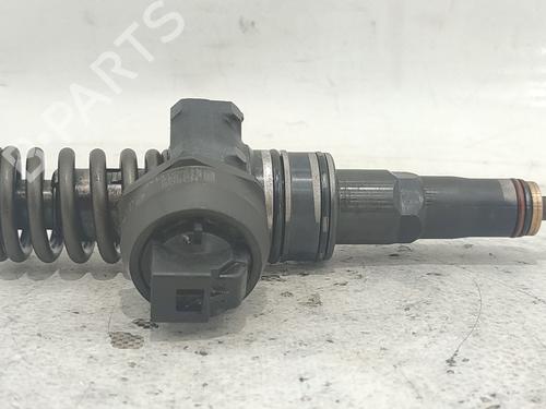Injector AUDI A4 B6 (8E2) 1.9 TDI | BP38203593M100 - Image 1