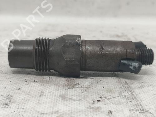 Used Injector FORD MONDEO II Turnier (BNP) 1.8 TD (90 hp) 28587931