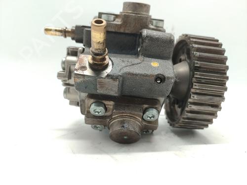 Indsprøtningspumpe PEUGEOT 206 Hatchback (2A/C) 1.4 HDi eco 70 (68 hp) 31718921