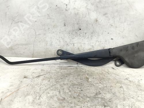 Used Front windshield wiper arm MERCEDES-BENZ C-CLASS (W203) C 220 CDI (203.006, 203.008) (143 hp) 27560267