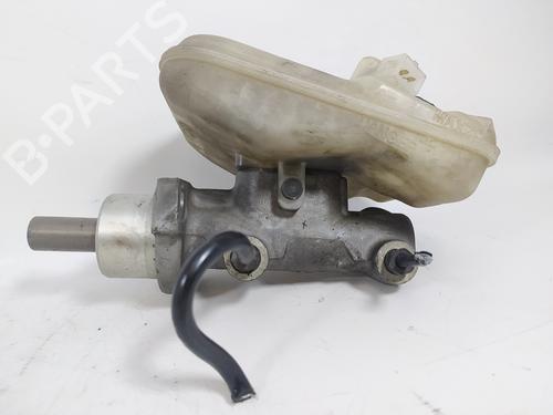 Used Brake master cylinder CITROËN XSARA (N1) 1.9 D (68 hp) 9524188