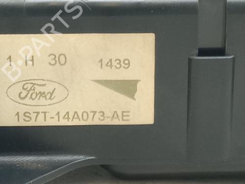 Fuse box FORD MONDEO III Saloon (B4Y) 2.0 16V TDDi / TDCi | BP27560141E1 