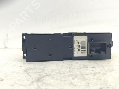 Left front window switch SKODA SUPERB I (3U4) 2.5 TDI | BP40196381I27 - Image 2