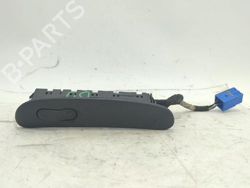 right-front-window-switch-opel-vectra-b-hatchback-j96-1995-1996-1997-1998-1999-2000-2001-2002-2003-32370344 main image