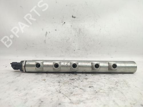 Fordelerrør OPEL VECTRA C GTS (Z02) [2002-2009]  28825385