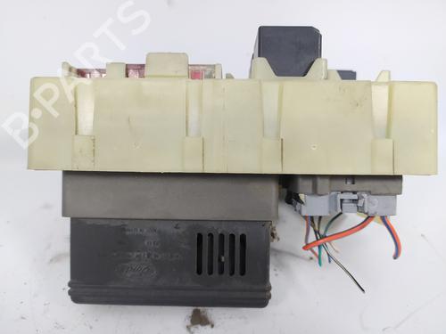 Fuse box FORD FOCUS I (DAW, DBW)  | BP8922464E1 