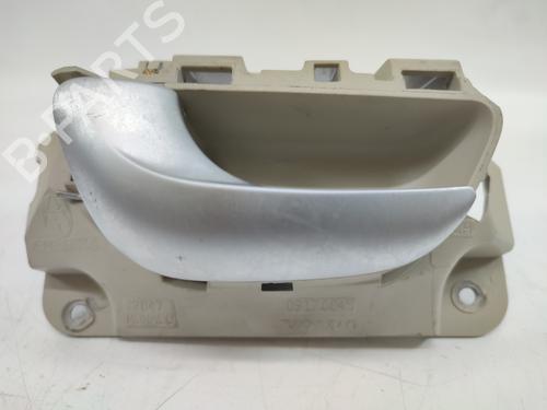 Venstre bak invendig håndtak VOLVO S80 I (184) D5 (163 hp) 15736758