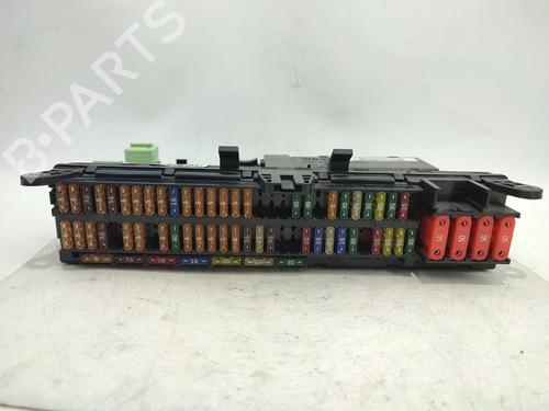 Used Fuse box Fuse box BMW X5 (E53) 3.0 d (218 hp) 33050300 33050300