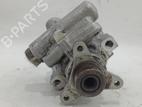 Used Steering pump Steering pump RENAULT LAGUNA II Grandtour (KG0/1_) 2.2 dCi (KG0F) (150 hp) 33704427 33704427