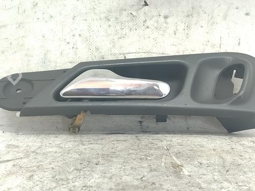 Used Rear left interior door handle MERCEDES-BENZ C-CLASS (W203) C 220 CDI (203.006, 203.008) (143 hp) 27560604