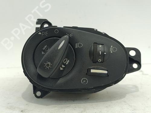 Used Headlight switch FORD FOCUS I (DAW, DBW) 1.8 Turbo DI / TDDi (90 hp) 31758649