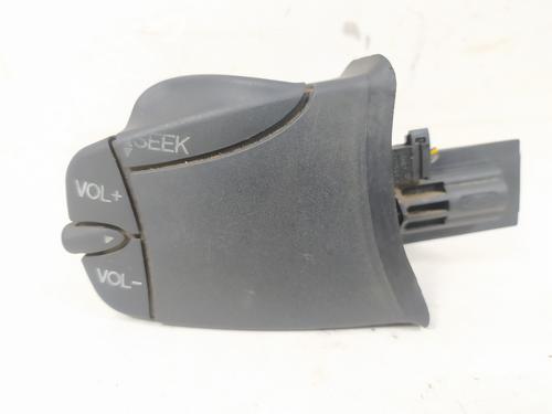 Used Steering wheel controls FORD FOCUS I (DAW, DBW) [1998-2009]  13709390