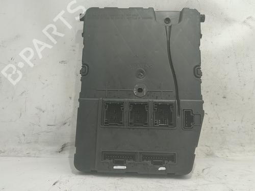Zekeringkast RENAULT SCÉNIC II (JM0/1_) 1.5 dCi (JM02, JM13) (101 hp) 25263397
