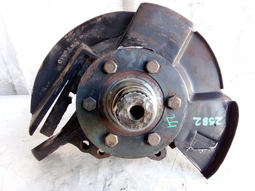 Used Left front steering knuckle LAND ROVER DISCOVERY I (LJ) [1989-1998]  18841482