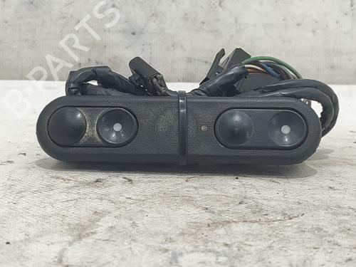 Used Right front window switch OPEL FRONTERA A (U92) 2.8 TD (5BMWL4, 5BSUD2) (113 hp) 27164826