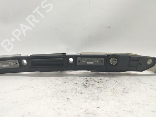 Trunk håndtak Trunk håndtak VW PASSAT B5.5 (3B3) 1.9 TDI (101 hp) 37427433 37427433