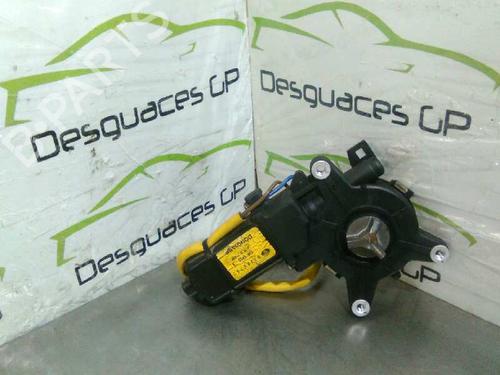 Rudehejsemotor bagstkærm højre DAEWOO LEGANZA (KLAV) 2.0 16V (133 hp) 7132173