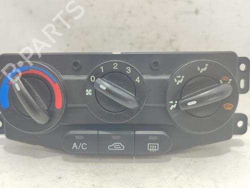 Used Climate control KIA RIO I Hatchback (DC) [2000-2006]  19266346
