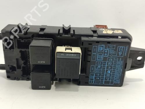 Used Fuse box Fuse box 39144224 39144224