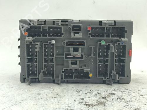 Used Fuse box CITROËN XSARA (N1) 1.6 i (88 hp) 30685941