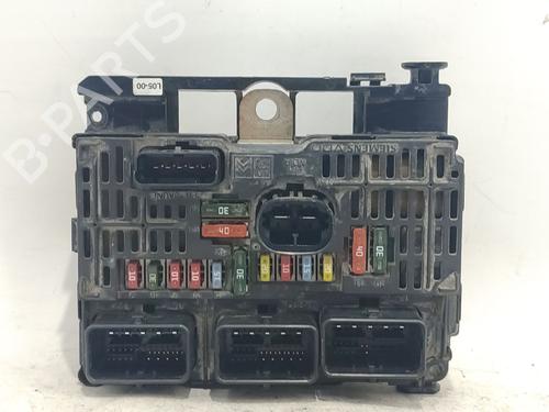 Used Fuse box Fuse box 38728890 38728890