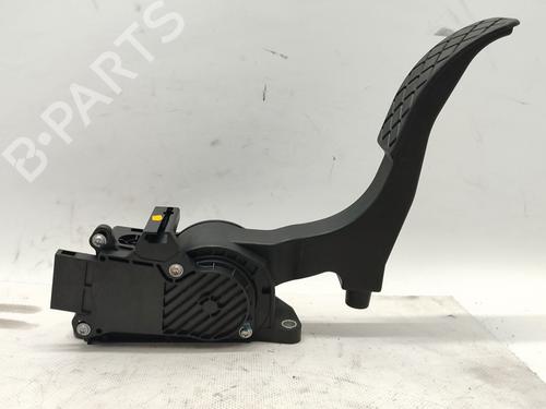 Pédale SKODA FABIA II (542) 1.9 TDI (105 hp) 32867959