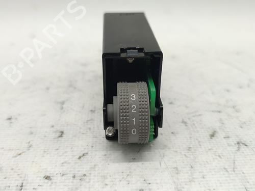 Used Switch KIA CARENS III MPV (UN) 2.0 CRDi 140 (140 hp) 30136347