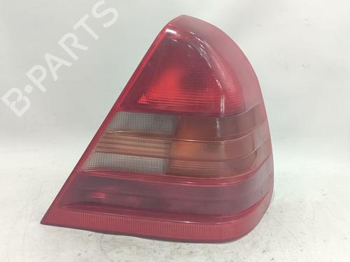 Used Right taillight Right taillight 39105030 39105030