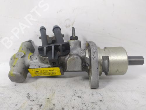 Used Brake master cylinder VOLVO 460 (464) 1.8 (90 hp) 13448586