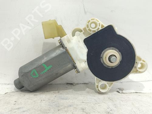 Used Right rear window motor Right rear window motor MERCEDES-BENZ CLK (C209) CLK 240 (209.361) (170 hp) 33246447 33246447